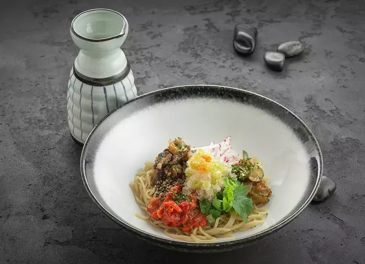 Рецепт корейского холодного супа кукси со свиной вырезкой