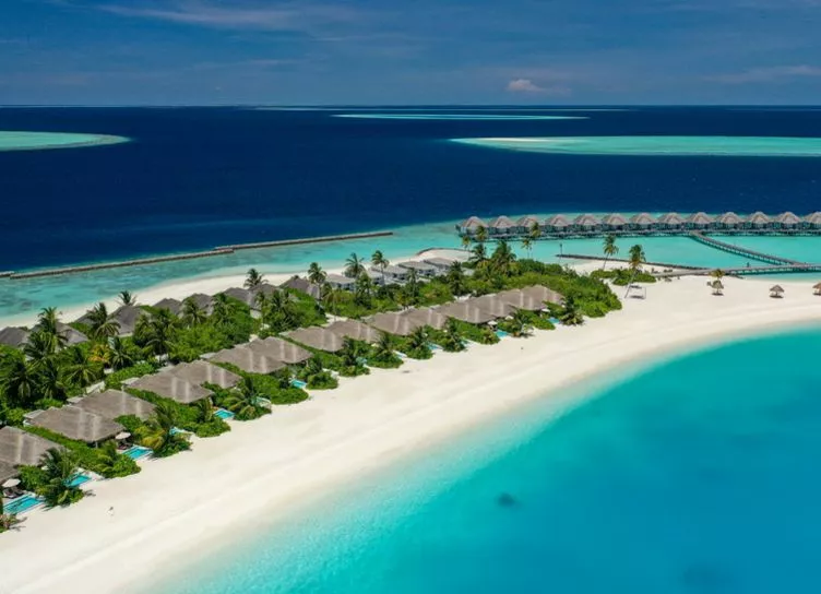 Новогодние каникулы на Мальдивах: чем удивит гостей курорт Sun Siyam Iru Veli