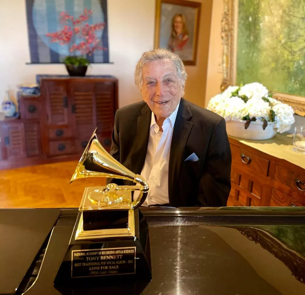 Эстрадный певец Тони Беннетт умер на 97-м году жизни