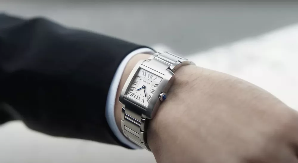 Режиссер Гай Ричи снял рекламу часов Cartier с Катрин Денев и Рами Малеком