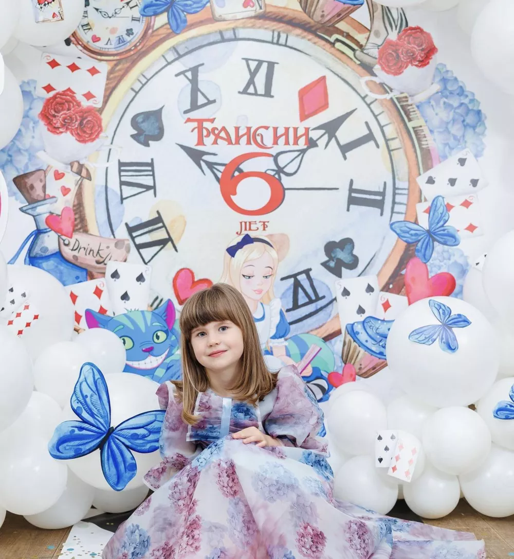 Пелагея показала кадры с празднования 6-летия дочери