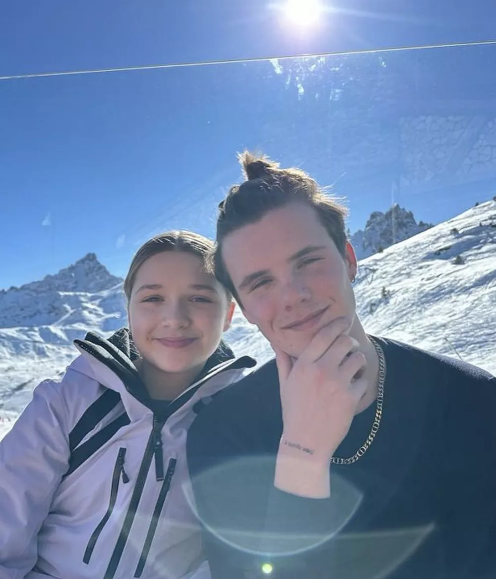 Виктория и Дэвид Бекхэм поделились фотографиями с семейного отдыха в Альпах