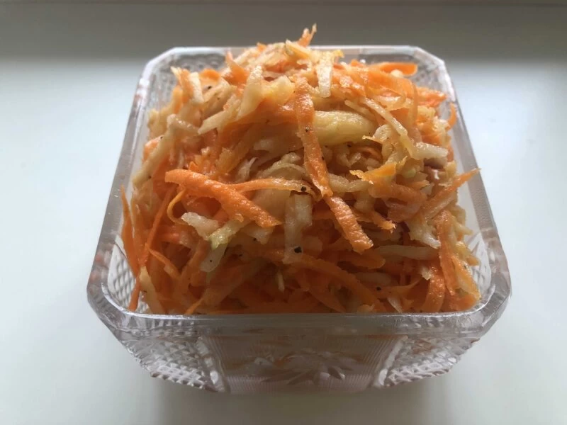 Витаминный салат с дайконом