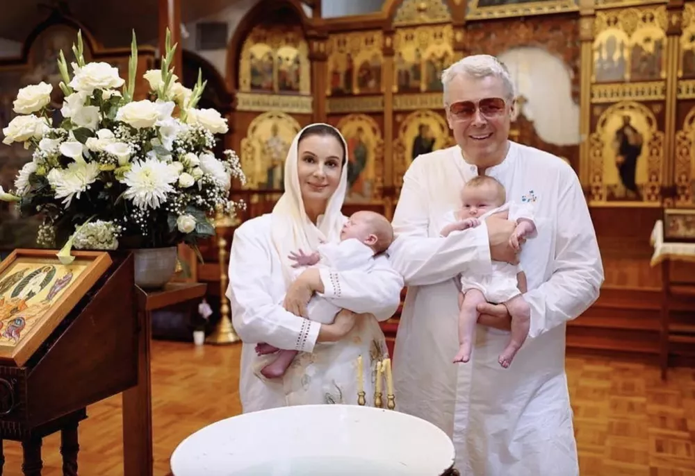 Екатерина и Александр Стриженовы на крещении внуков