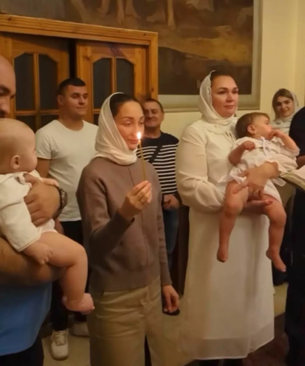 Звезда Comedy Woman Надежда Ангарская крестила маленького сына