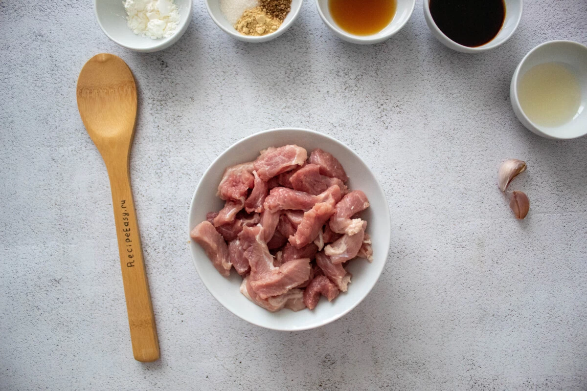 Фото приготовления рецепта: Мясо свинины по корейски - шаг №3