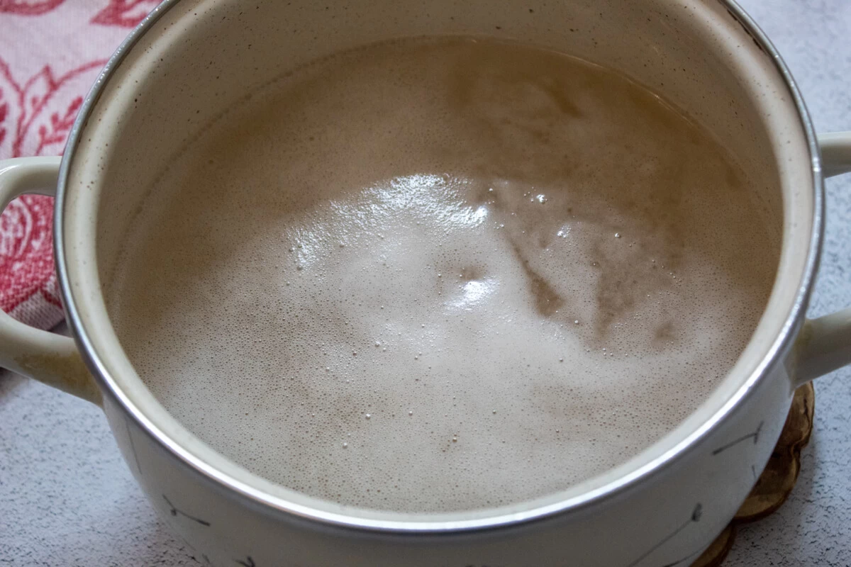 Фото приготовления рецепта: Перловая каша рассыпчатая на воде - шаг №5