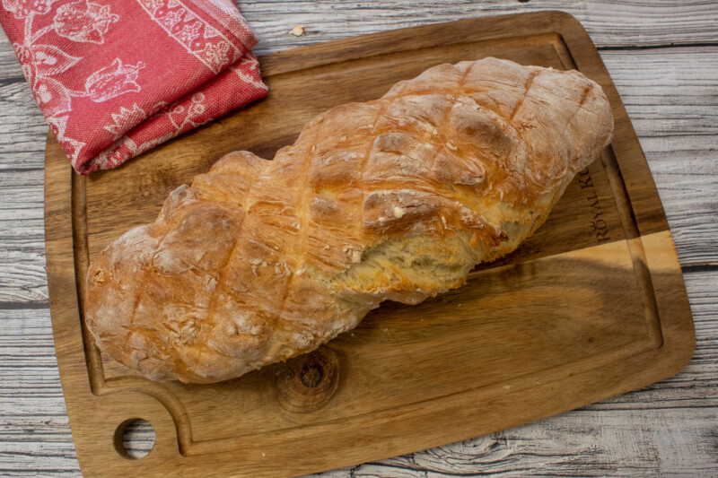Фото приготовления рецепта: Домашний хлеб на сырых дрожжах- шаг №9